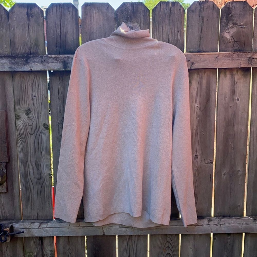 Chico’s shimmer turtleneck sz. 3